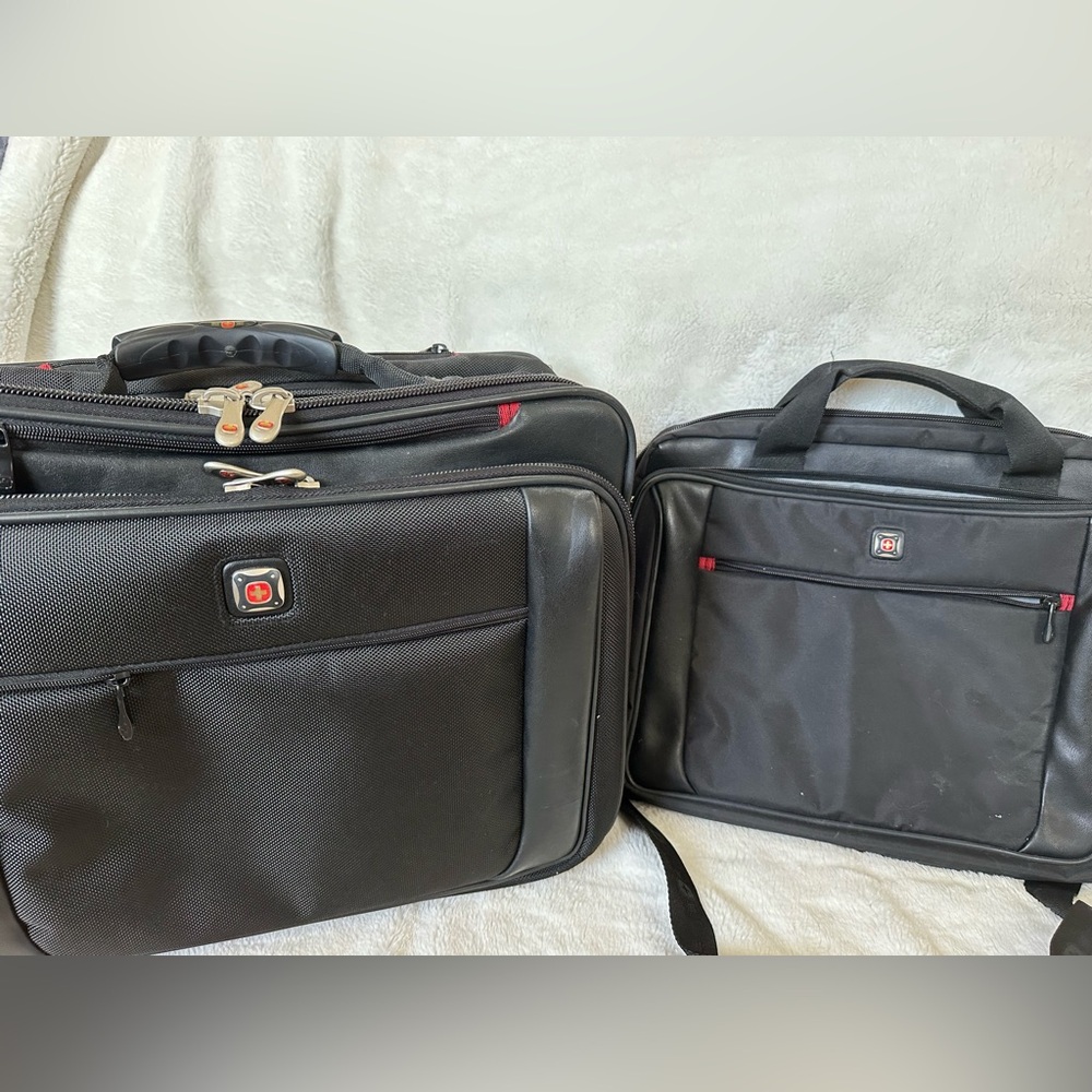 Victorinox laptop/travel bags for sale